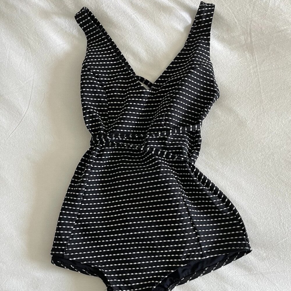 KlipperSwimsuits Retro One-Piece Swimsuit | Black Vintage Style | Open Back | XS - Picture 7 of 12